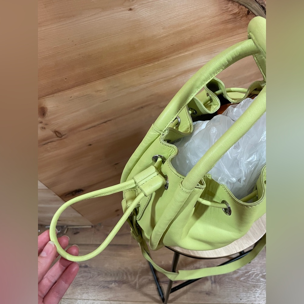 NWOT Vince Camuto Faslo Leather Bucket Satchel in Celery with Drawstring Closure - Picture 5 of 16
